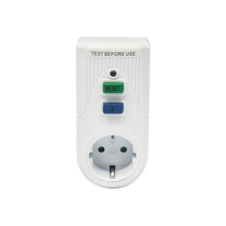 Adapter with surge protection from a male plug to a female socket for GENERAL USE