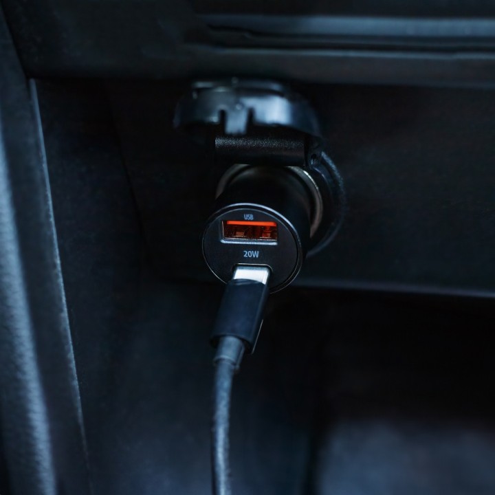 Universal φορτιστής USB 2.1A διπλός σε λευκό χρώμα ΓΕΝΙΚΗΣ ΧΡΗΣΗΣ U...